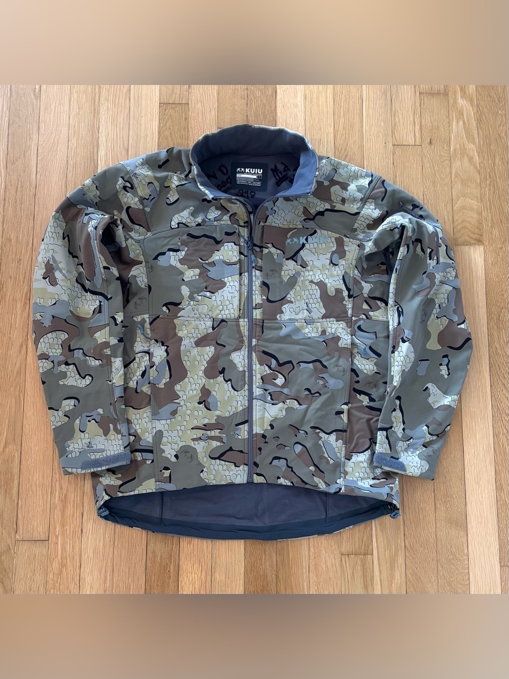 Kuiu Guide All Season Jacket Valo Camouflage Mens Large Hunting Hiking
